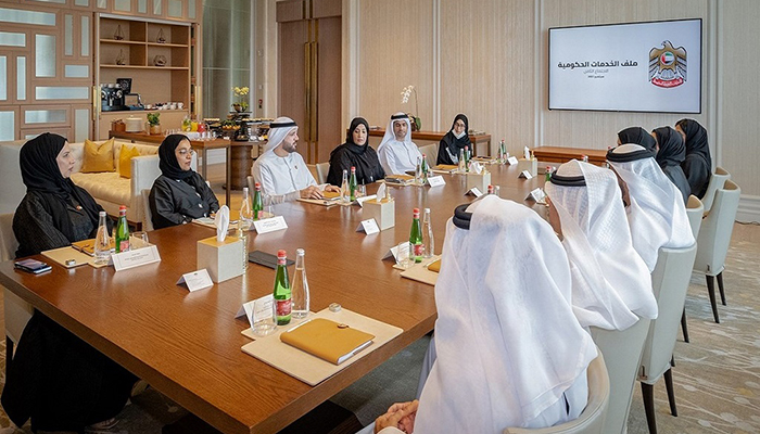 "ملف الخدمات الحكومية" يستعرض نتائج تحويل أكثر من 200 خدمة إلى استباقية وتطوير 14 خدمة لتسهيل حياة الناس